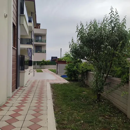 Pembe Ev Apartment